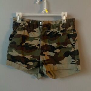 Stretchy Chic Camouflage Shorts